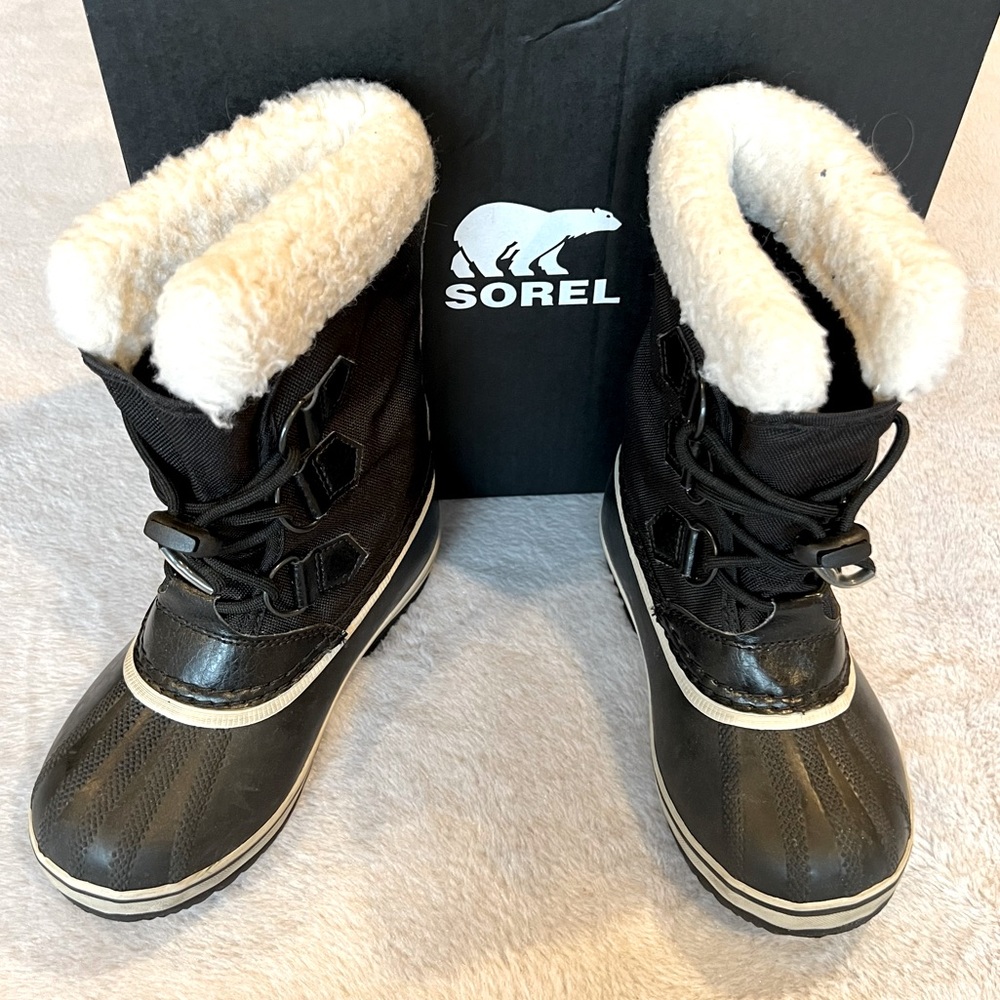 EUC Sorel Yoot Pac Nylon Snow Boot Black Little Kid Size 1